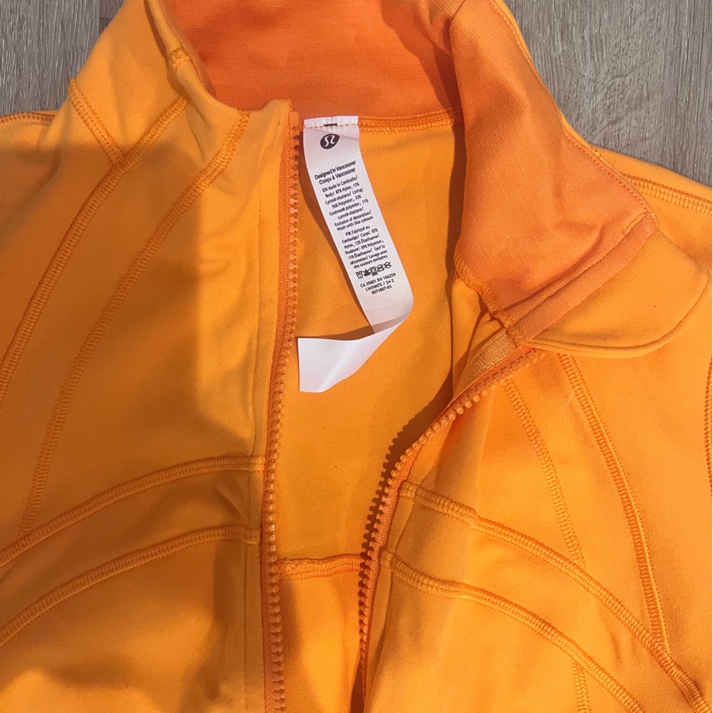 Lululemon Define Jacket - Picture 3 of 4